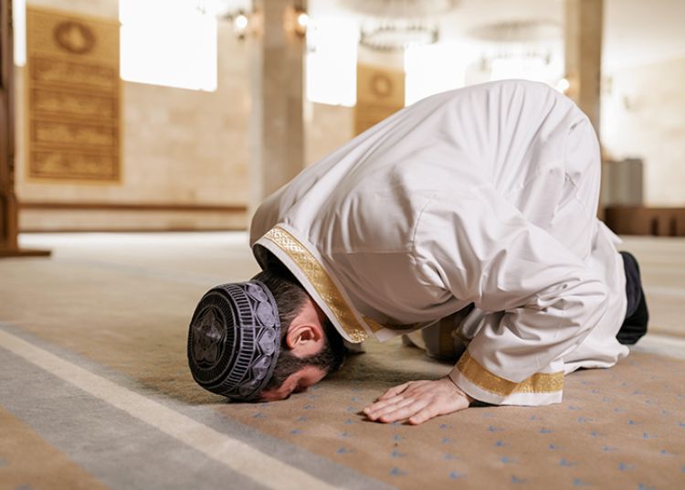 Menjaga Ketenangan dalam Setiap Gerakan (Tuma'ninah)